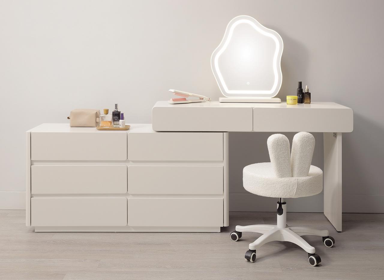 貝蒂爾 4尺伸縮鏡台組