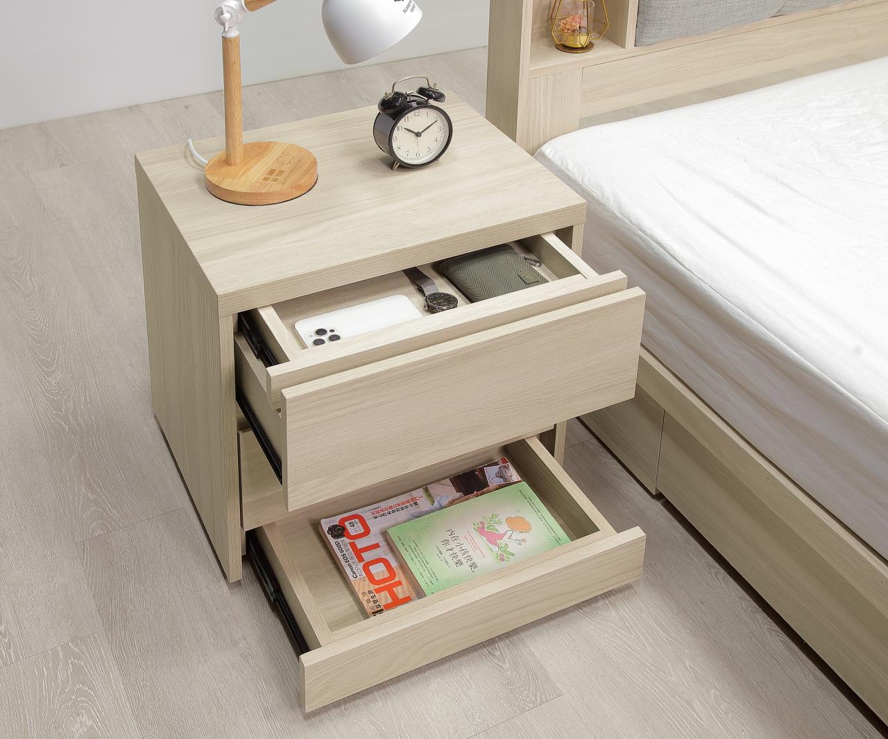 克勞黛雙暗抽床頭櫃