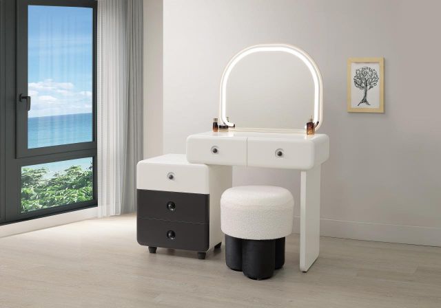 艾瑪2.7尺伸縮鏡台