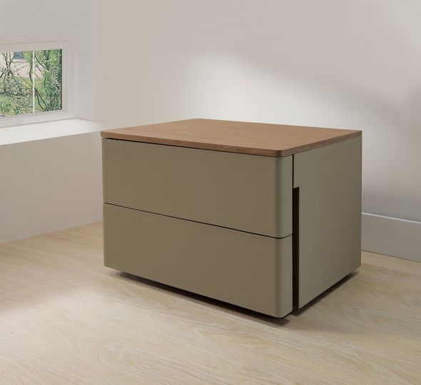 麥斯馬鞍皮床頭櫃