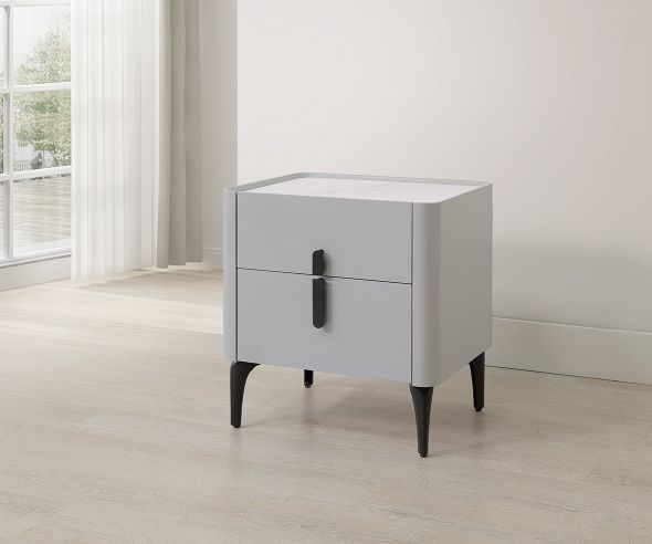 伊迪絲岩板床頭櫃