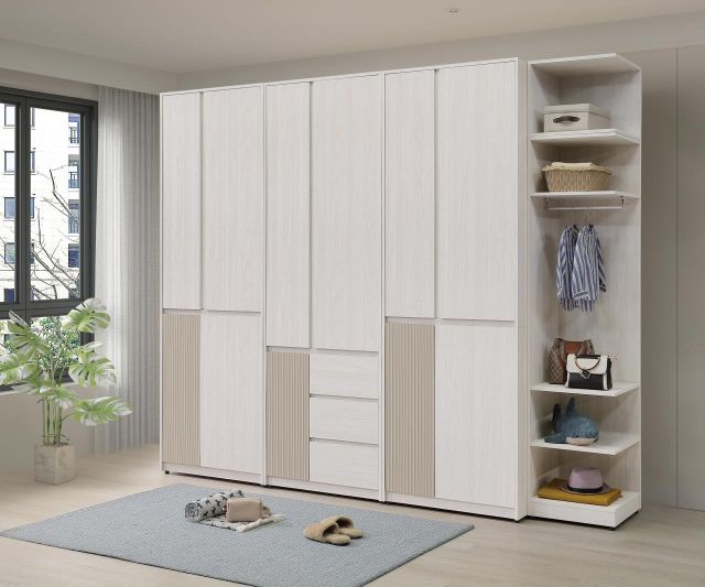 索菲亞9.5 × 8 尺高衣櫥